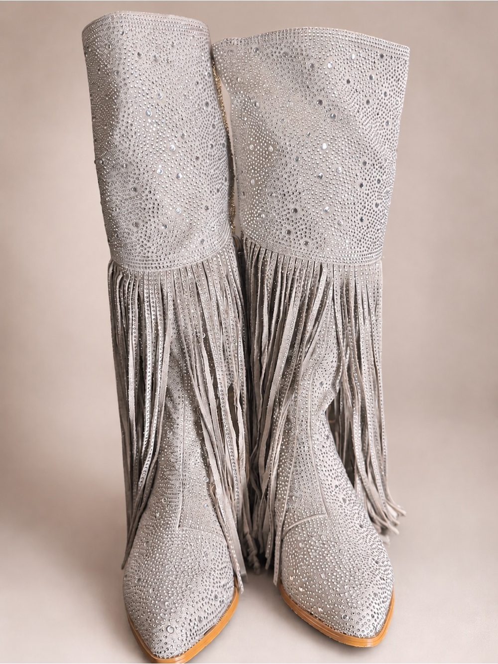Women’s Silver Rhinestone Fringe Western Boots ✨🤍